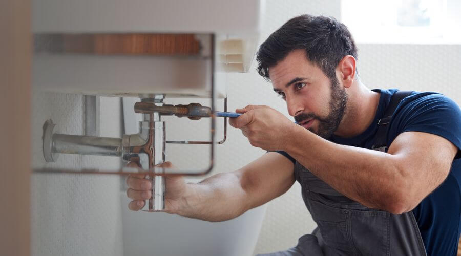 Water heater thermostat replacement in Wadesville, IN